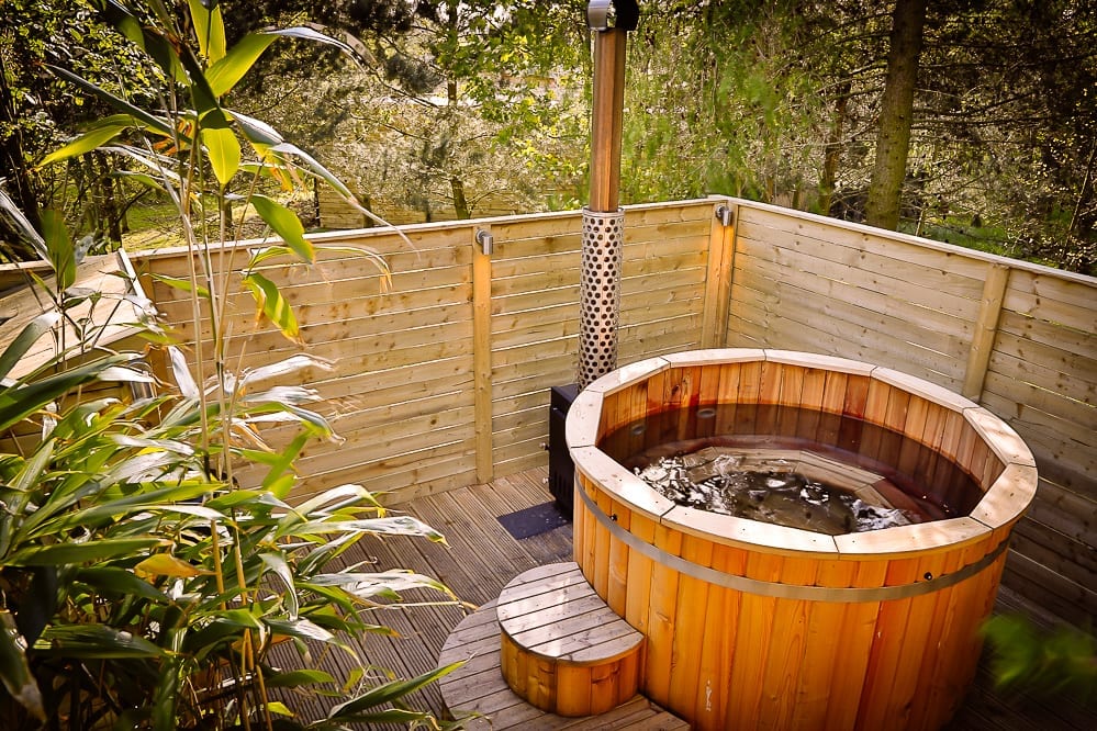 lodges with hot tubs