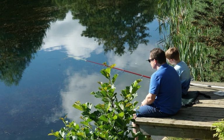 lodges with fishing