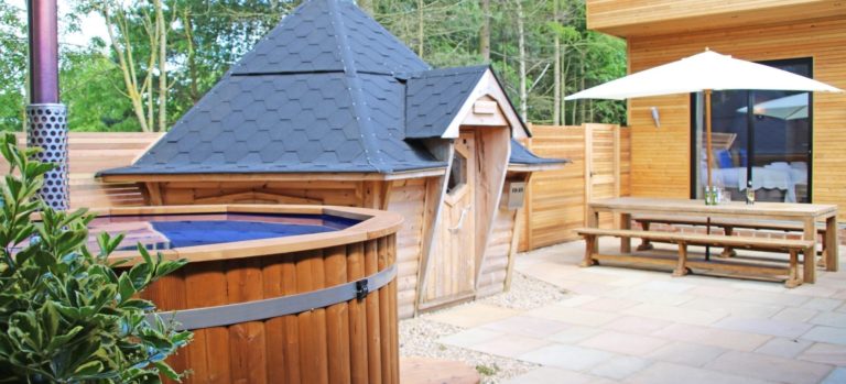luxury lodges with hot tubs