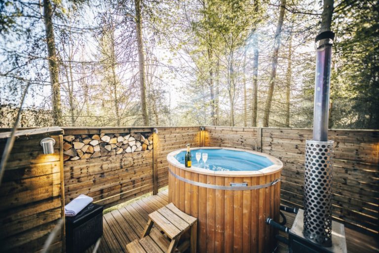 Luxury cabin with hot tub