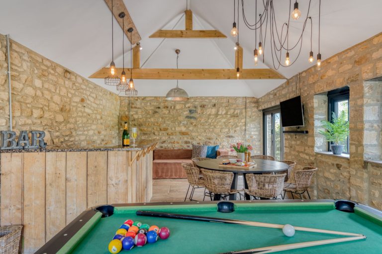 Holiday Cottages with games rooms