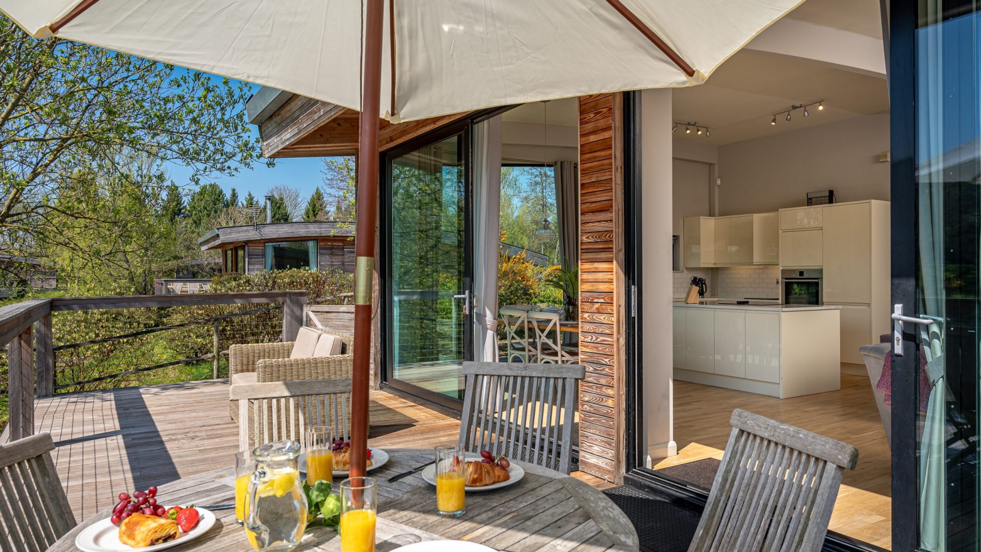 Brompton Lakes Decking