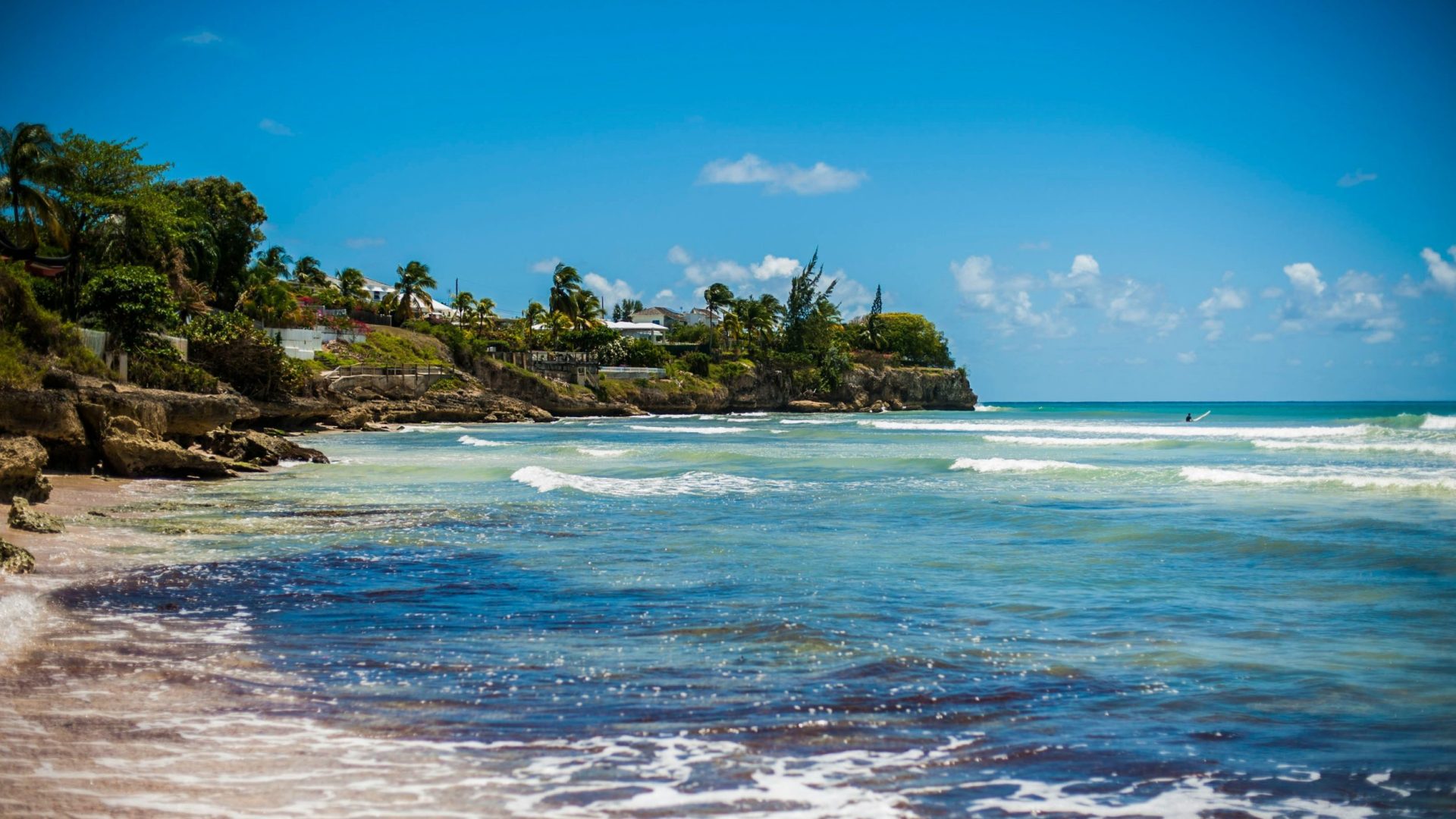 barbados villas to rent near the coast