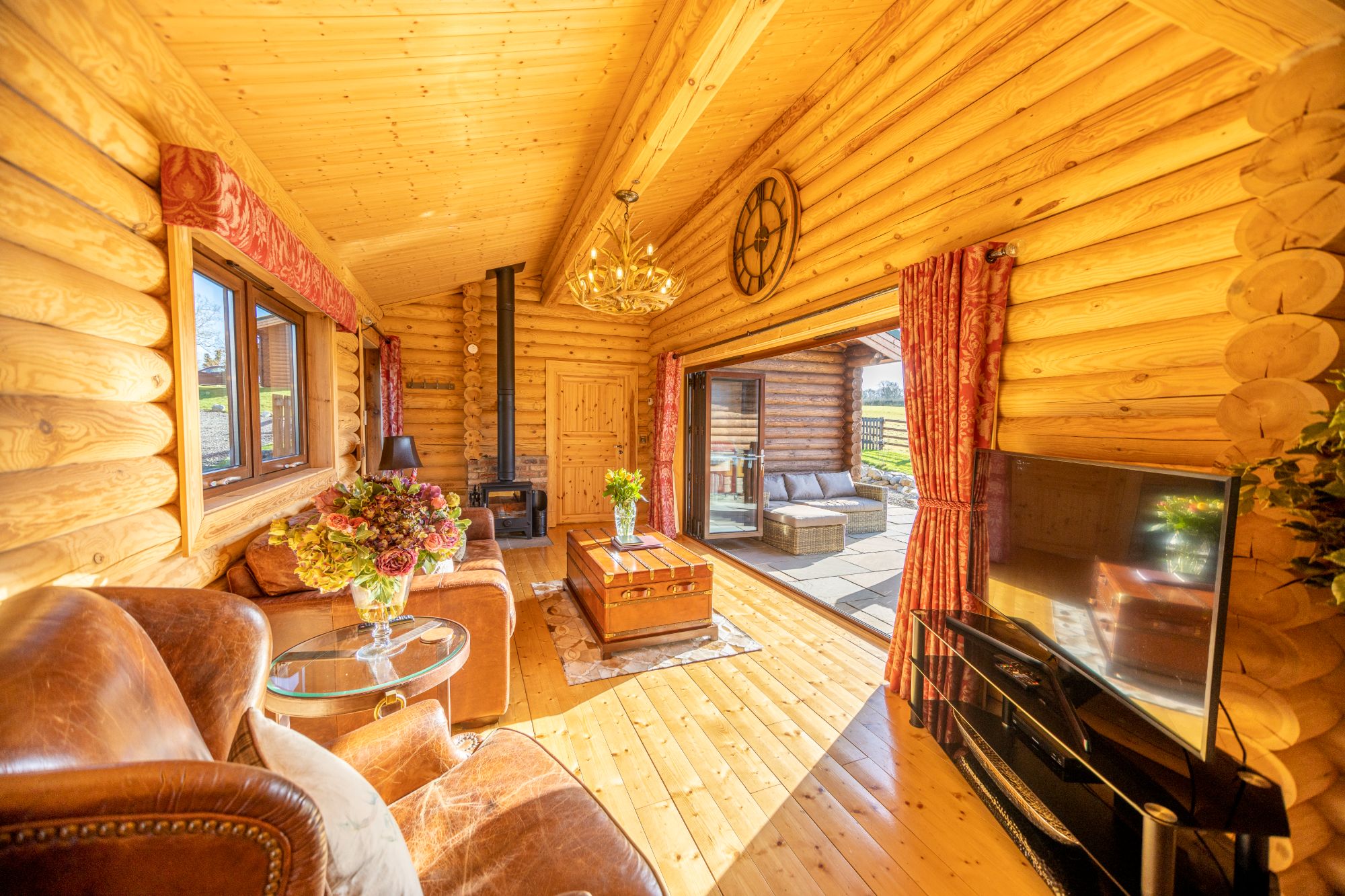 Hot tub lodges