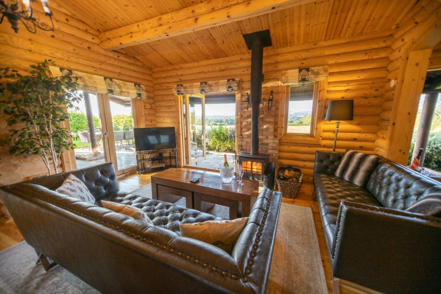 Romantic Lodges with Hot Tubs