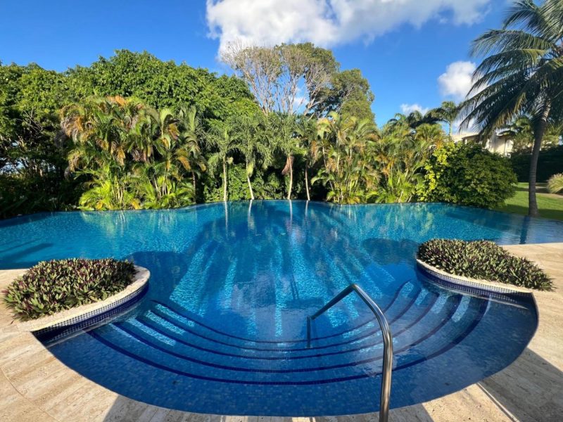 holiday villa with a pool in barbados