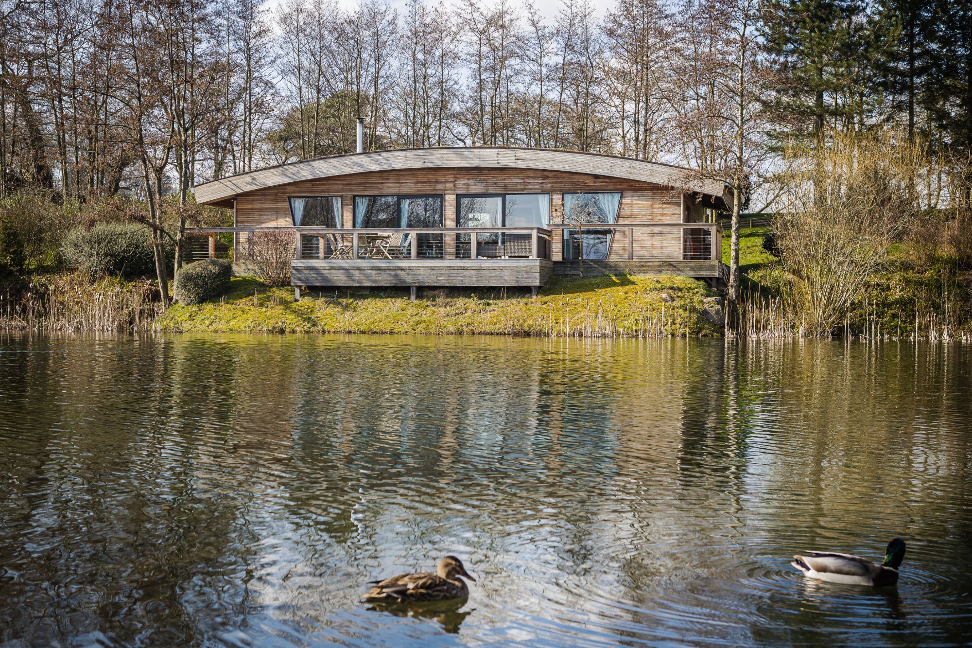 Exterior of Willow lodge at Brompton Lakes