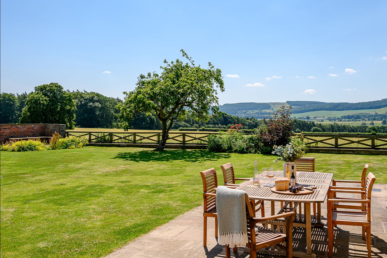 outside hollins farmhouse