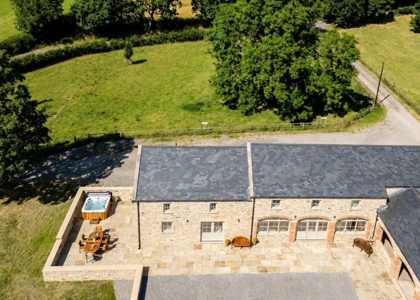 Hollins Farm image 1