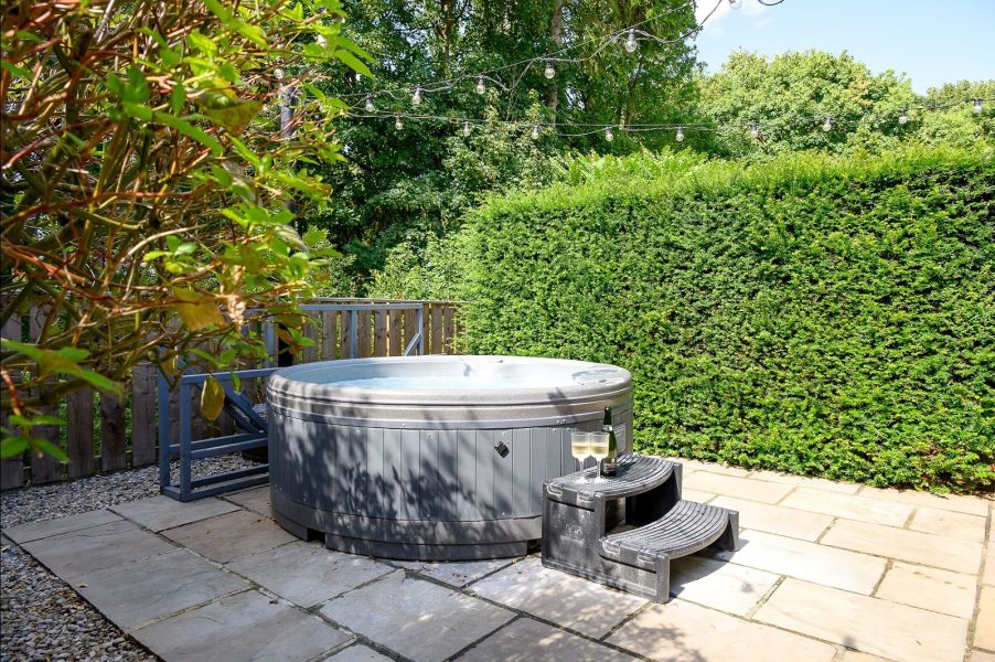 Hot Tub Holiday Cottage at Holly House Farm in North Yorkshire